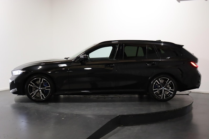Vehicle image BMW 3 SERIES
