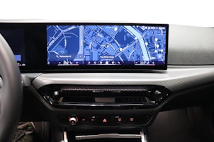 Vehicle image BMW 330d xDrive SAG Touring