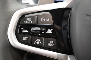 Vehicle image BMW 330d xDrive SAG Touring