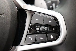 Vehicle image BMW 330d xDrive SAG Touring