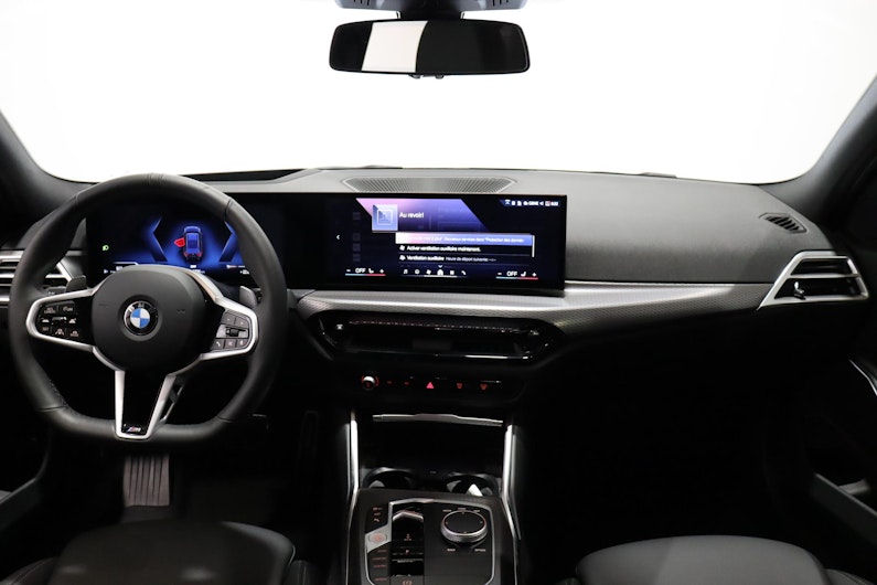 Vehicle image BMW 3 SERIES