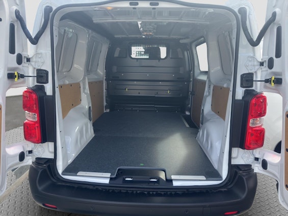 Vehicle image 10 Vehicle image 10