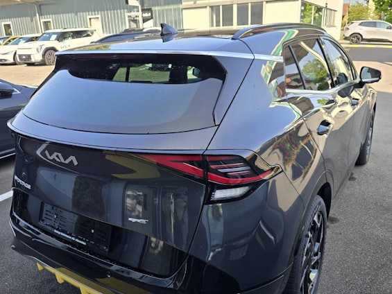 Vehicle image 3 Vehicle image 3