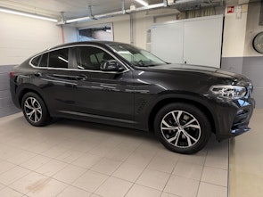 Vehicle image BMW X4 30i xDrive Steptronic