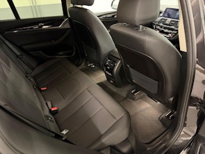 Vehicle image BMW X4 30i xDrive Steptronic