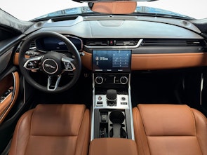 Vehicle image JAGUAR XF Sportbrake 2.0 I4 300 Sport AWD