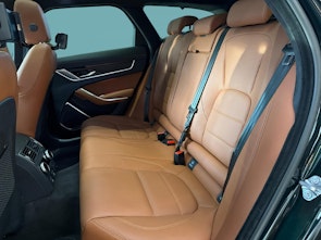 Vehicle image JAGUAR XF Sportbrake 2.0 I4 300 Sport AWD