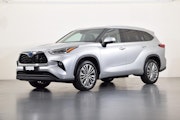 First vehicle image
