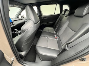 Vehicle image TOYOTA Corolla Cross 2.0 HSD Premium AWD-i