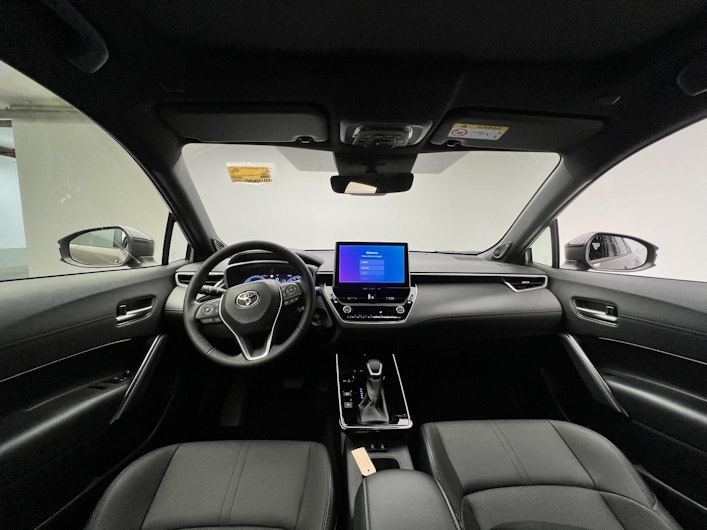 Vehicle image TOYOTA COROLLA CROSS