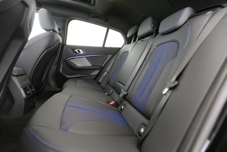 Vehicle image BMW 1 SERIES