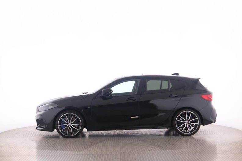 Vehicle image BMW 1 SERIES