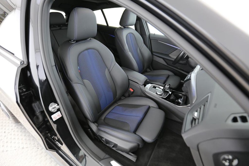 Vehicle image BMW 1 SERIES