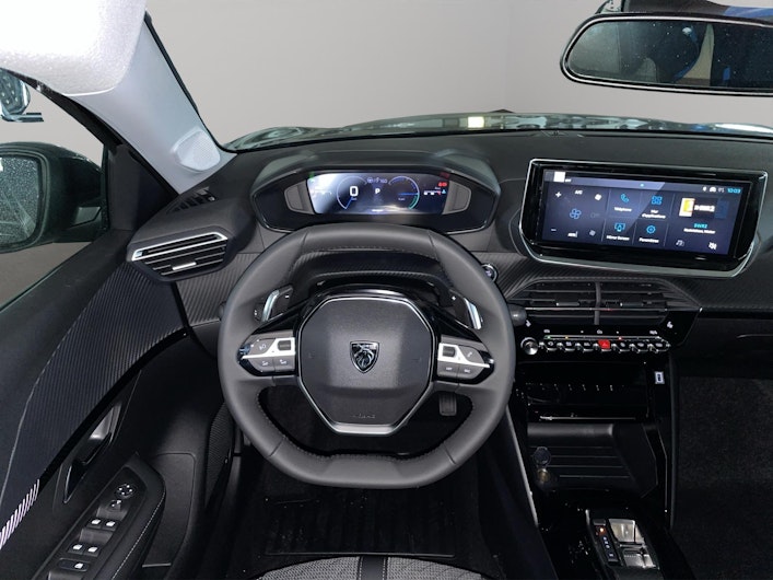 Vehicle image PEUGEOT 208