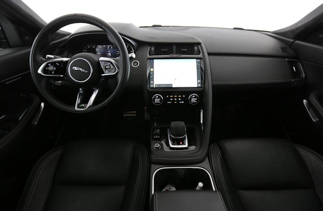 Vehicle image 4 Vehicle image 4