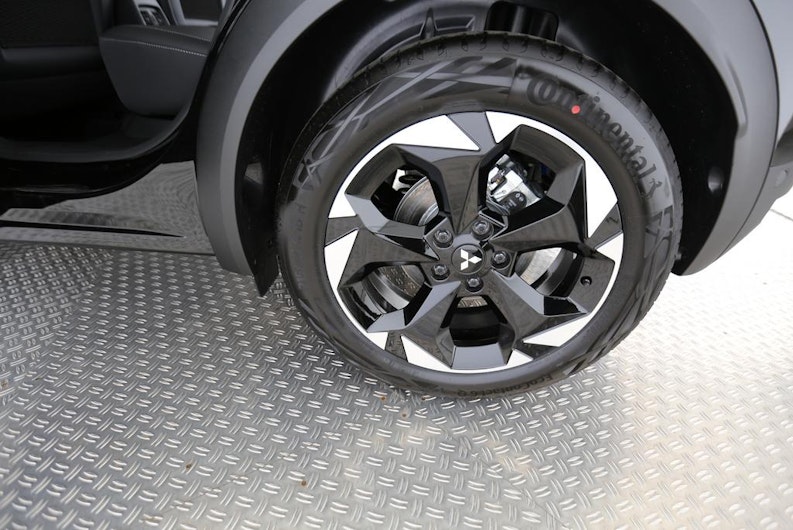 Vehicle image MITSUBISHI ASX