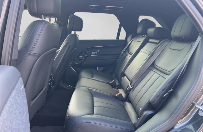 Vehicle image 6 Vehicle image 6