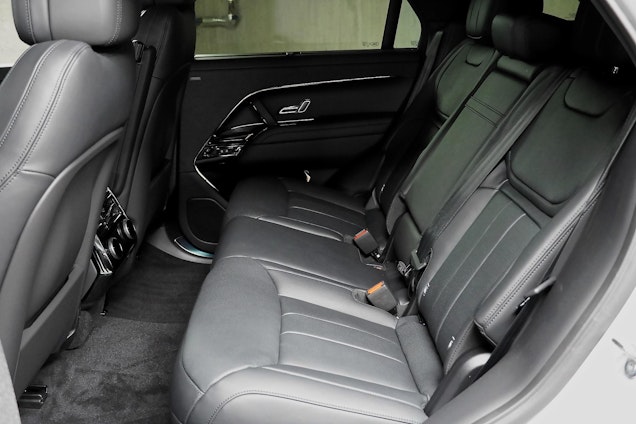 Vehicle image 8 Vehicle image 8