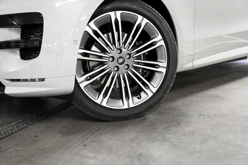 Vehicle image LAND ROVER RANGE ROVER SPORT