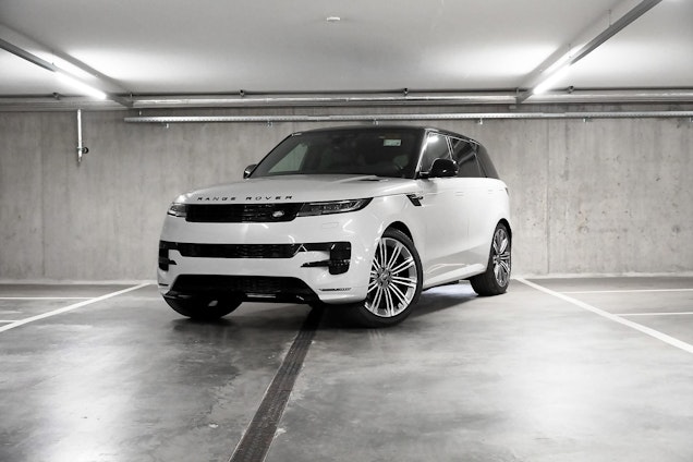 First vehicle image First vehicle image