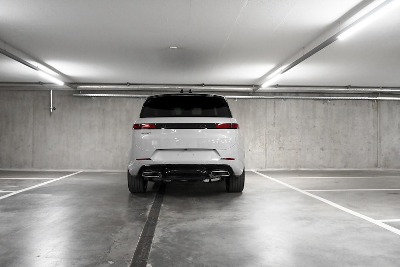 Vehicle image LAND ROVER RANGE ROVER SPORT