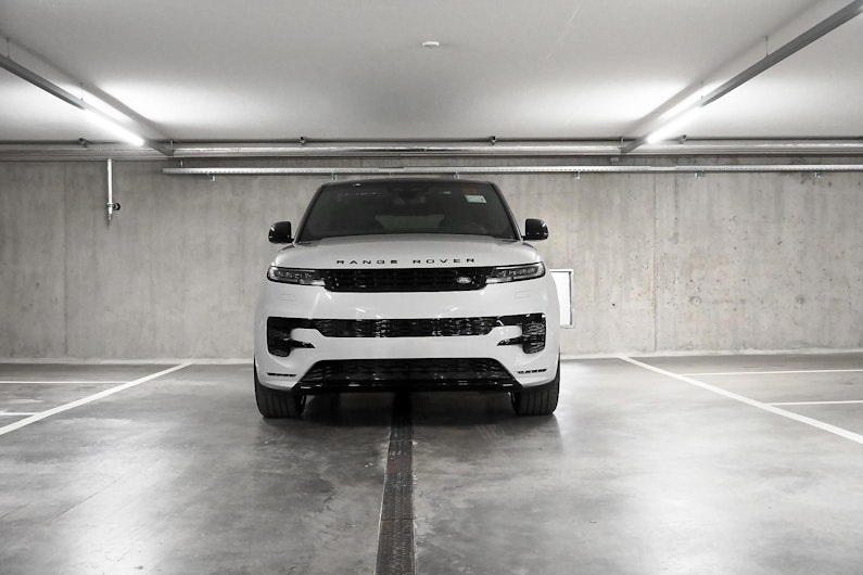 Vehicle image LAND ROVER RANGE ROVER SPORT