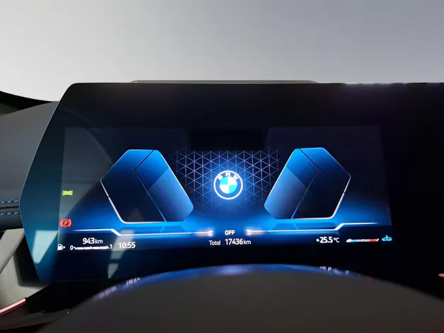 BMW X1 20d xDrive paddles