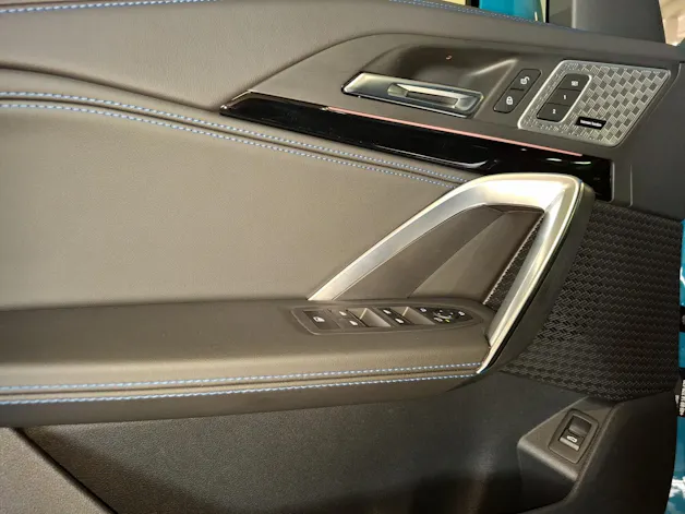 BMW X1 20d xDrive paddles