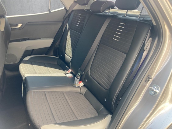 Vehicle image 8 Vehicle image 8