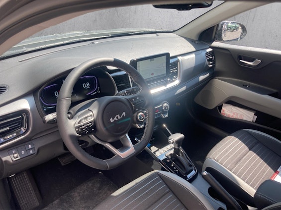 Vehicle image 4 Vehicle image 4