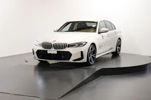 BMW 330d xDrive SAG