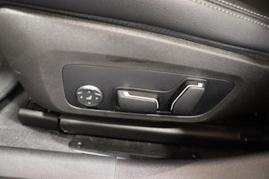 Vehicle image BMW 330d xDrive SAG