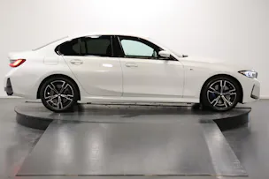 BMW 330d xDrive SAG