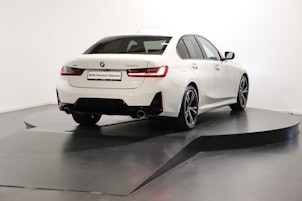 Vehicle image BMW 330d xDrive SAG