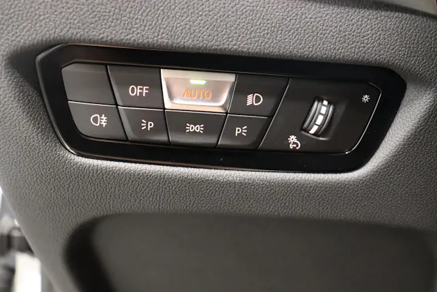 BMW 330d xDrive SAG