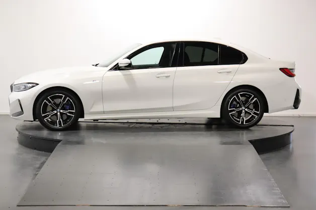 BMW 330d xDrive SAG