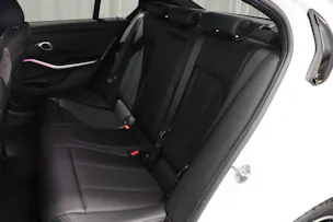 BMW 330d xDrive SAG