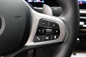 Vehicle image BMW 330d xDrive SAG