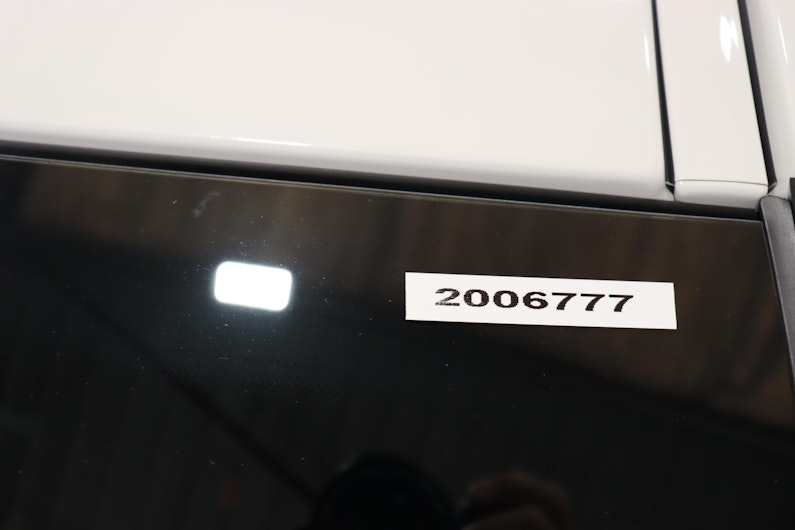 Vehicle image BMW 3 SERIES