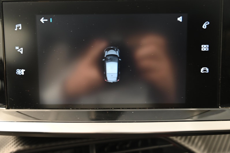 Vehicle image PEUGEOT 208