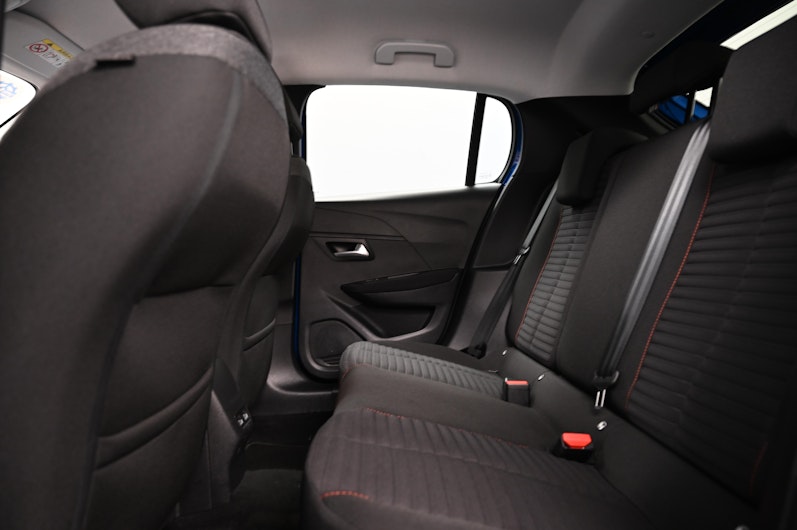 Vehicle image PEUGEOT 208