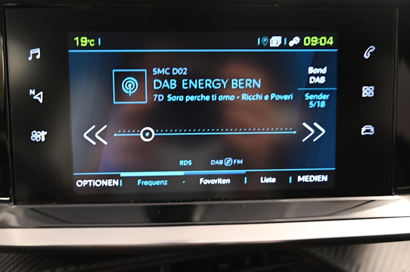 Vehicle image PEUGEOT 208