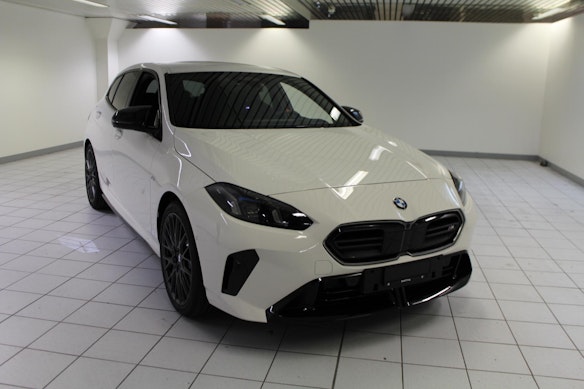 BMW M135i xDrive 0