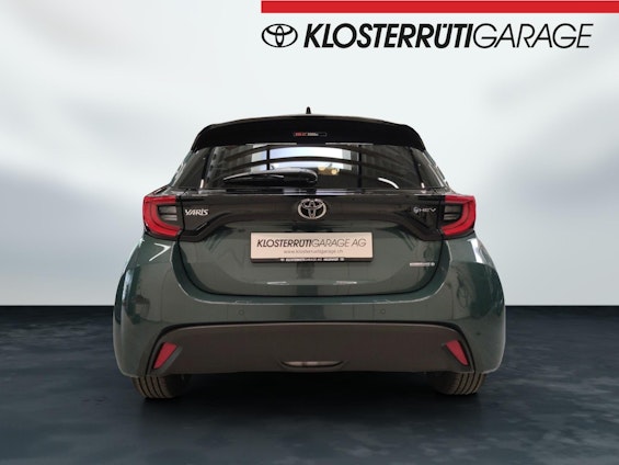 Vehicle image 6