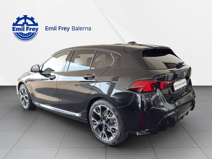 Vehicle image BMW 1 SERIES