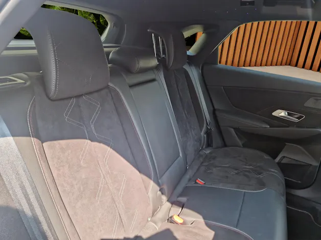 DS Automobiles 7 1.6 E-Tense Ligne Noire 4x4