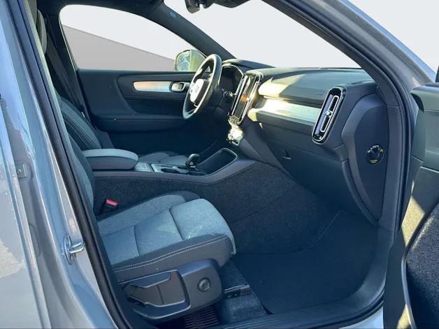 Volvo XC40 2.0 B3 MH XCITE