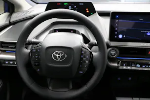 Toyota Prius 2.0 Plug-In-Hybrid Style