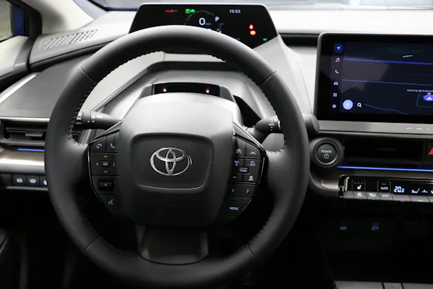 Toyota Prius 2.0 Plug-In-Hybrid Style