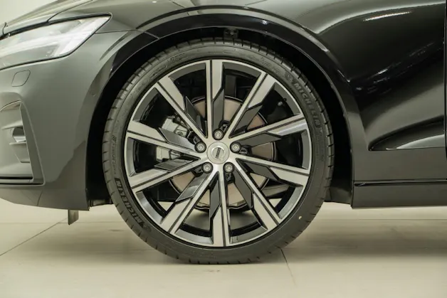 Volvo V60 2.0 B4 Ultimate Dark